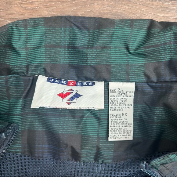 Jerzees Men’s Green and Navy Blue Plaid Bomber Lightweight Jacket - Picture 4 of 8